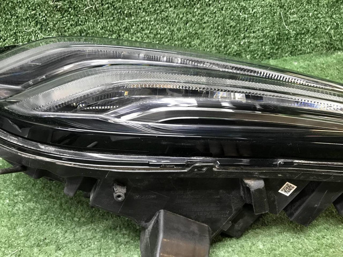 ДХО левый Zeekr 001 (2021-н.в.) LED