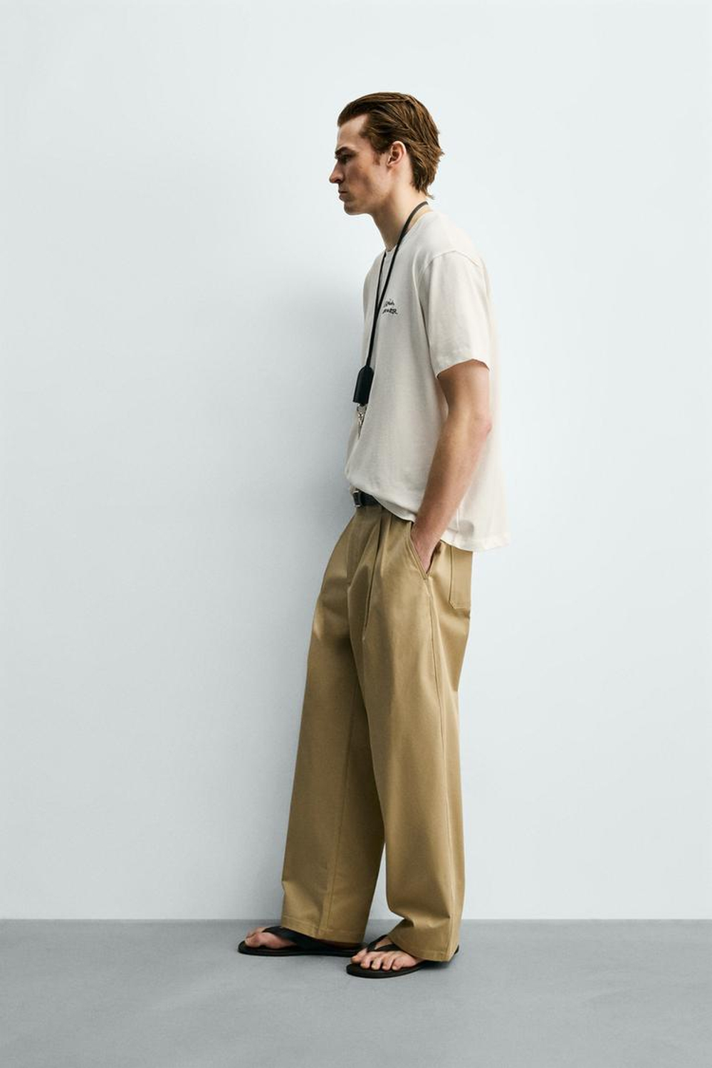 ZARA ФУТБОЛКА С ВЫШИТЫМИ НАДПИСЯМИ, БЕЛЫЙ