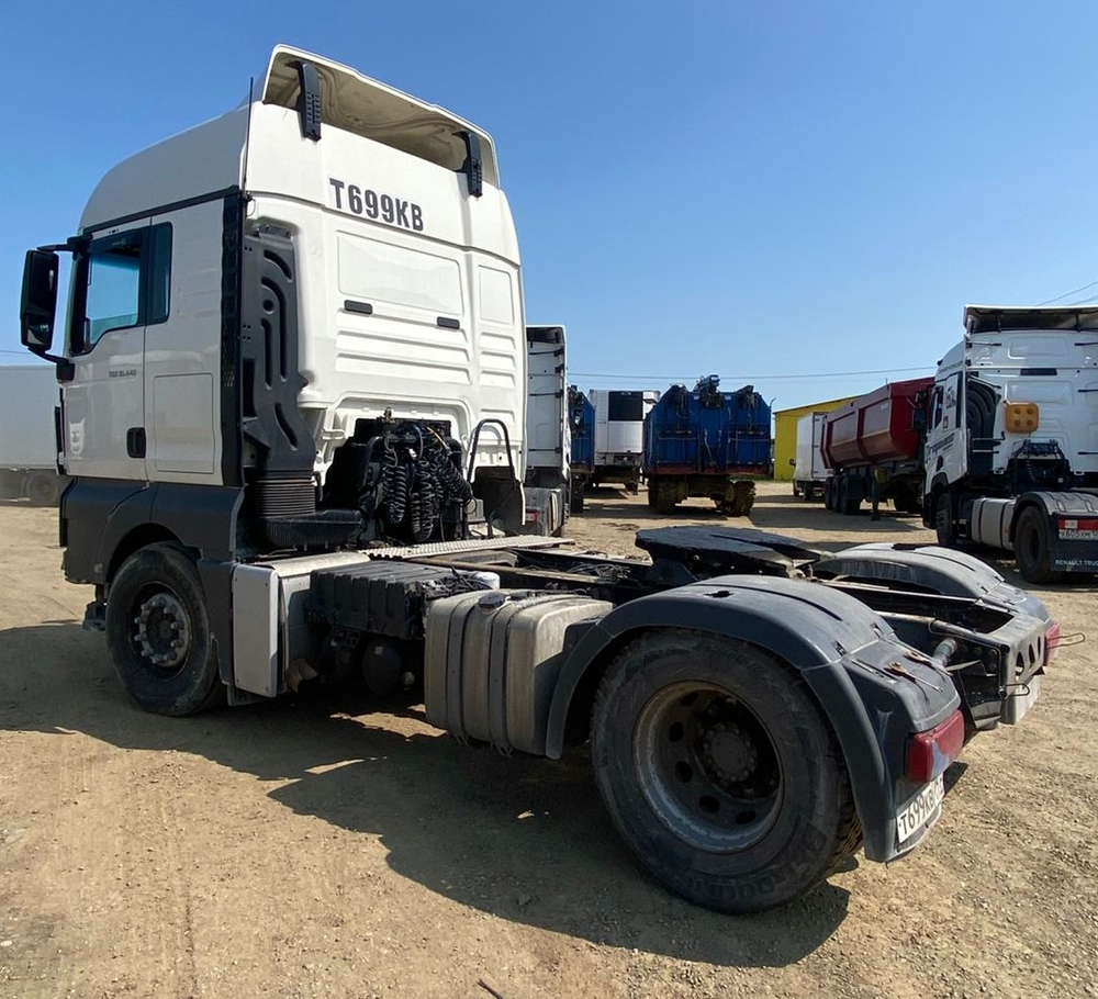MAN TGX 4x2 Седельный тягач 18.440 4x2 BLS (Дизельный, 10,5 л, 441 л.с., АТ)
