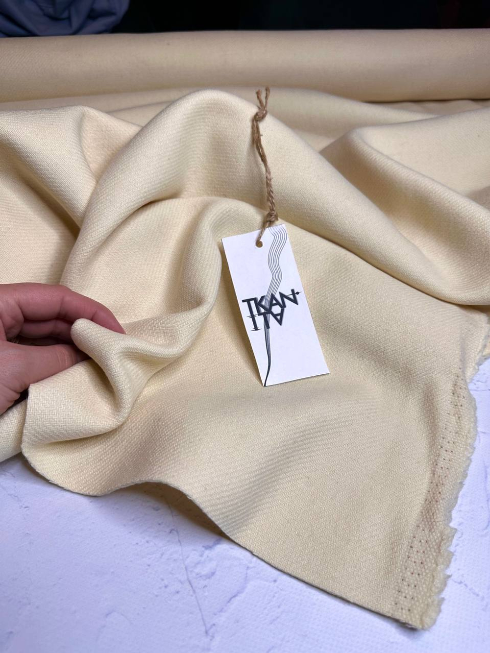 Пальтовая однотонная шерсть (PENELOPE, 90%шерсть/10%полиамид, Ласковый пастельный оттенок сливочного масла, 150, 370 гр/м2)