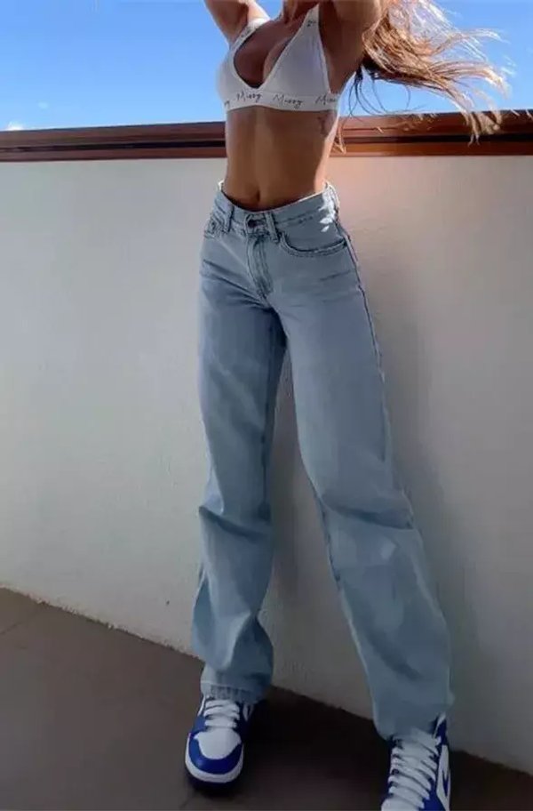 Женские джинсы со скидкой