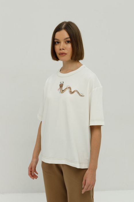 ФУТБОЛКА ФАЗЗИ МОЛОЧНЫЙ С ПРИНТОМ