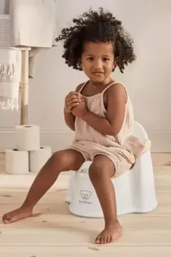 Кресло-горшок BabyBjorn Potty Chair белый