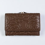 Стильный коричневый женский большой кошелёк из натуральной кожи с 2 отделениями для денег + 1 на молнии, 2 кармашками для пластиковых карт, 1 отделением для пропуска, 2 потайными карманами, местом для 2 SIM-карт и отделением для мелочи снаружи. Dublecity DC220-200E в подарочной коробке