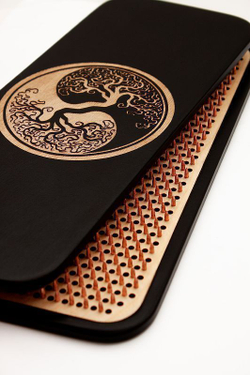 Доска садху Дерево инь-янь медные гвозди