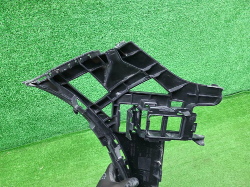 Кронштейн левый Mercedes GLE V167 (2018-2024) AMG