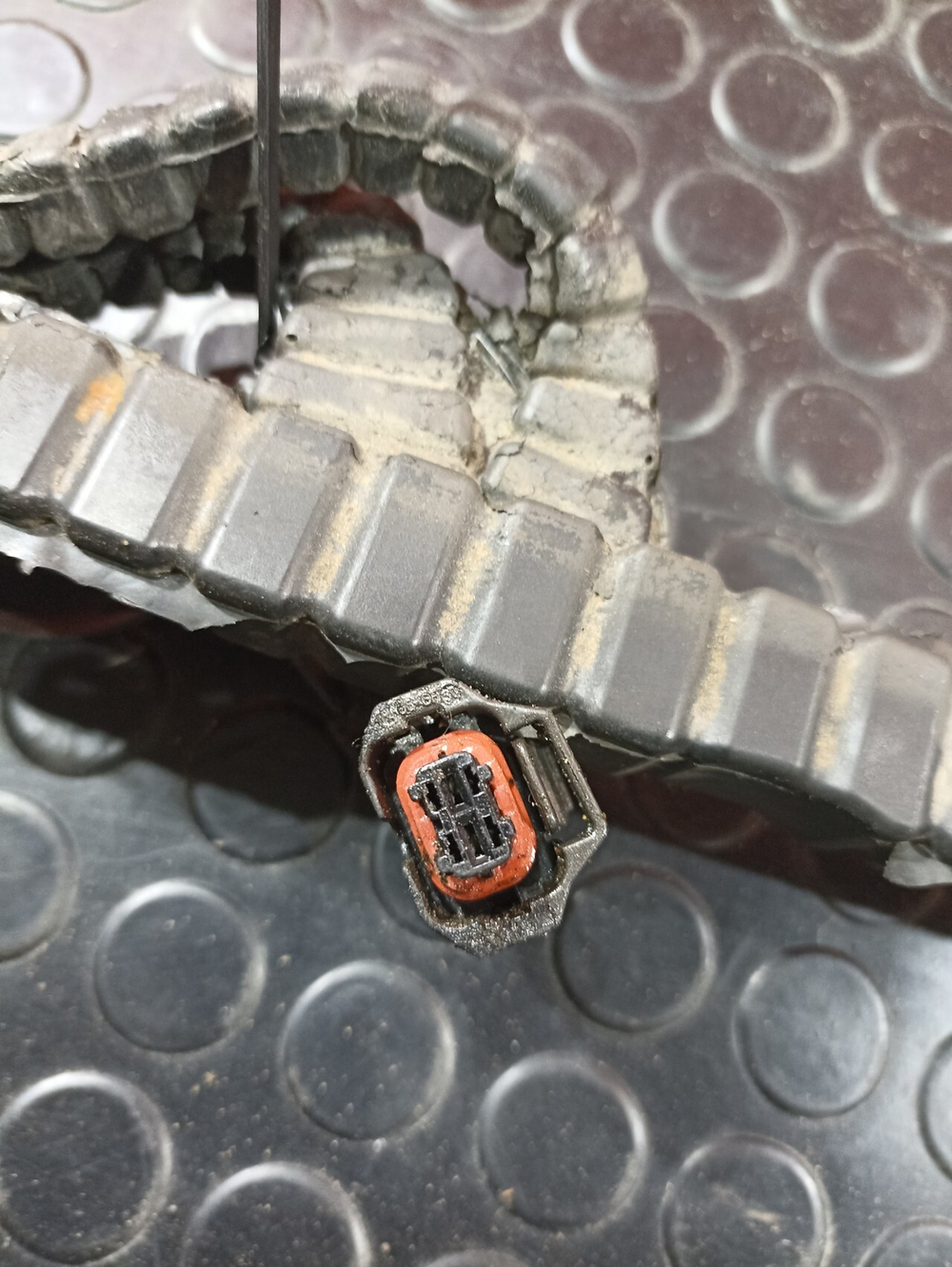 Проводка форсунок двигателя MX13 2020 год.