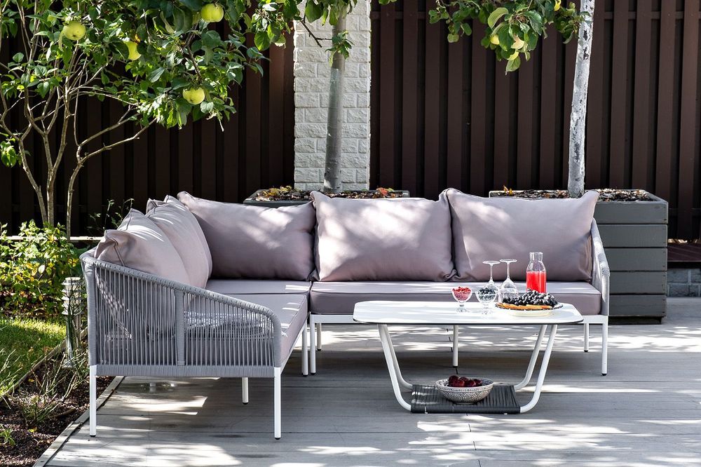 "Канны" диван модульный плетеный из роупа, каркас алюминий белый, роуп светло-серый круглый, ткань светло-серая