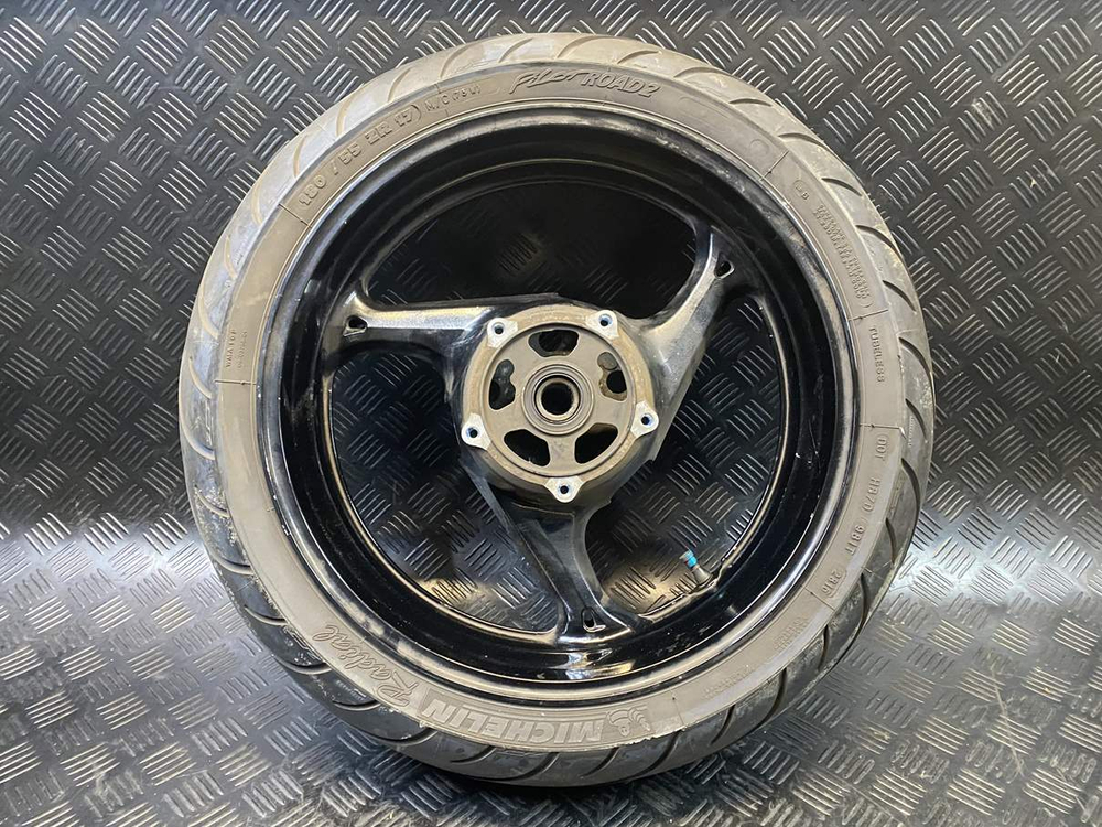 Колесо заднее Suzuki GSR400 (GK7DA)