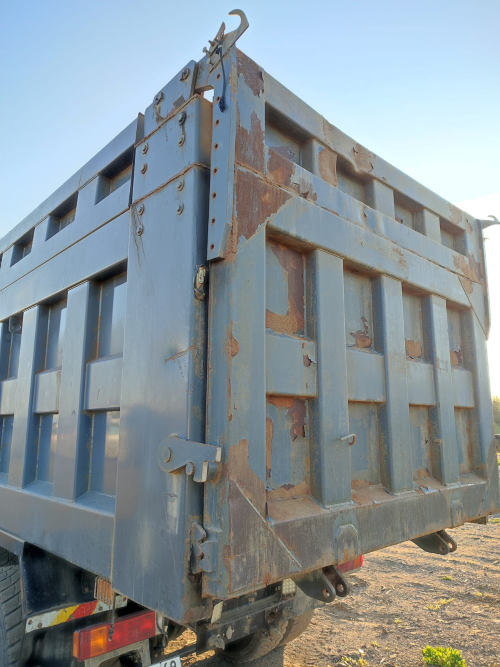 Shacman (Shaanxi) SX* 8x4 Самосвал SX331863366 (Дизельный, 12,5 л, 544 л.с., МТ)