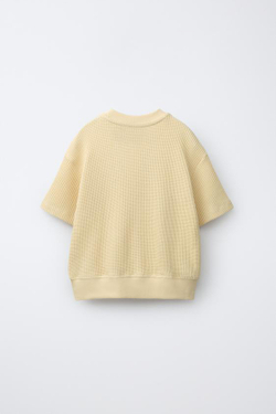 ZARA ФУТБОЛКА ИЗ ВАФЕЛЬНОЙ ТКАНИ, ЦВЕТ СЛИВОЧНОГО МАСЛА