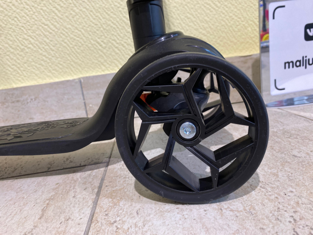 Самокат трехколесный Черный 004-2001 Alfa Mini R