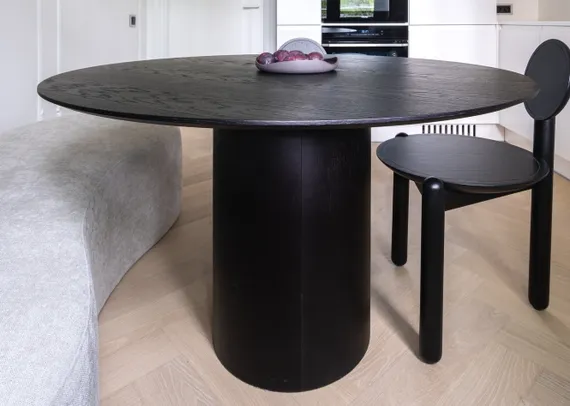 Стол обеденный Type D 120 см основание D 43 см (черный)