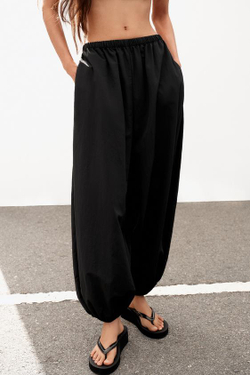 ZARA НЕЙЛОНОВЫЕ БРЮКИ-БОМБЕРЫ, ЧЕРНЫЙ