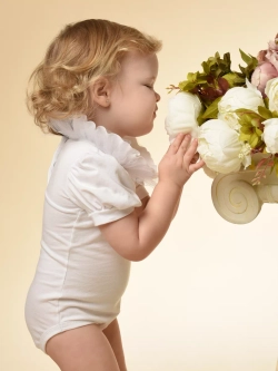 Боди с декоративным воротничком