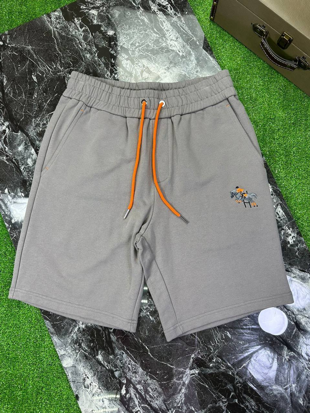 Шорты Hermes