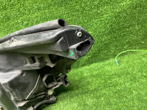 Фара правая Subaru Forester 5 SK (2018-2021) LED