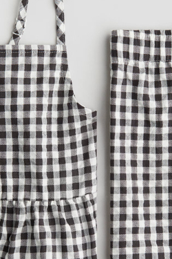 H&M Комплект из топа на бретелях и шортов, черный/белый