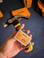 Мини молоток-гвоздодер 220гр. SUPER INGCO HCH81008D