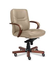 Кресло для руководителя Minister B бежевая кожа