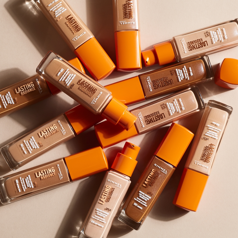 Rimmel Lasting Radiance - Тональная основа с SPF 25, осветляющая оттенок 070 Porcelain, 30 ml