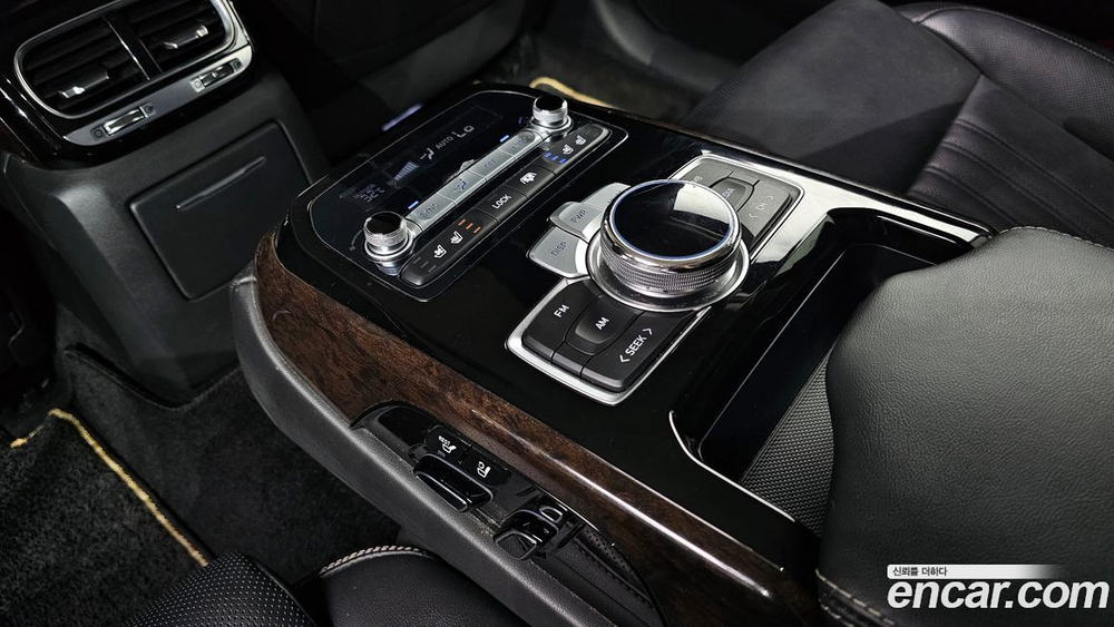 Genesis G90 3.8 AWD (04.2021)