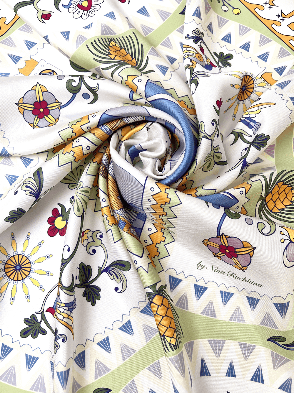 Платок «Кижи. Деревянное зодчество» 100% шелк