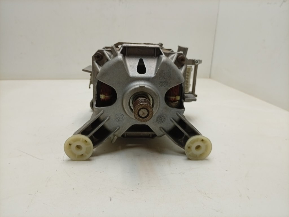 WAE24363OE/23 кт58 Двигатель для стиральной машины Bosch 5500018686 б/у