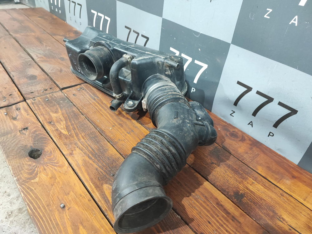 Резонатор воздушного фильтра Forester, Impreza (G12) Б/У Оригинал 14435AA300