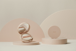 thim Luminous Skin Cushion - Долговременная основа в губке для сияния и увлажнения оттенок 25 Tan, 15 g