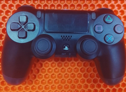 Геймпад PS4