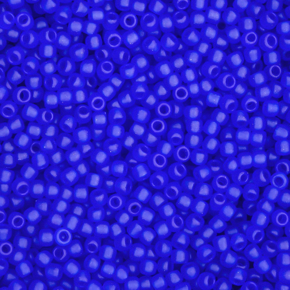 Японский бисер TOHO Round 11/0 (№8F), прозрачный матовый