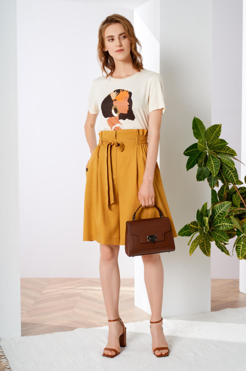 3811 Шорты женские (горчичный)