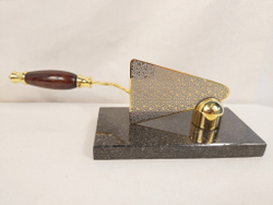 Подарок строителю " Сувенирный мастерок" малый на камне