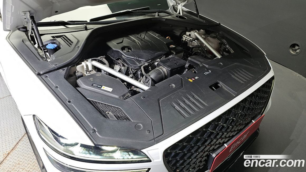 Genesis GV70 2.5T Бензин AWD (03.2022)