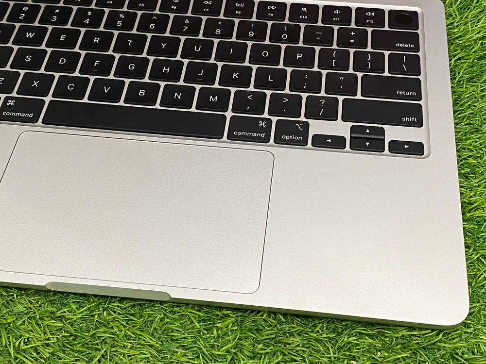 MacBook Air 13 M4 16/256GB 2025 MW0W3HN/A