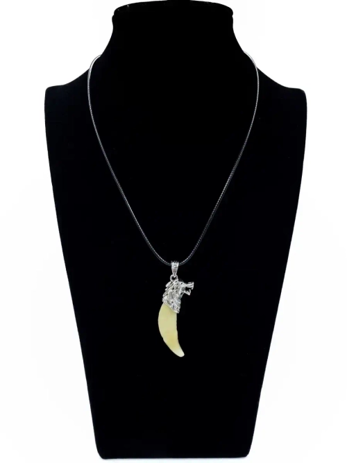 Кулон оберег амулет Настоящий Волчий Клык Зуб Волка талисман