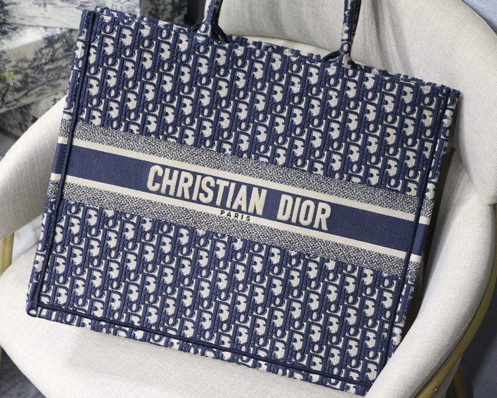 Christian Dior Book Tote 42 cm