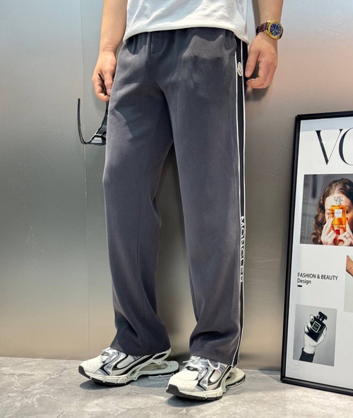 Спортивные штаны Moncler