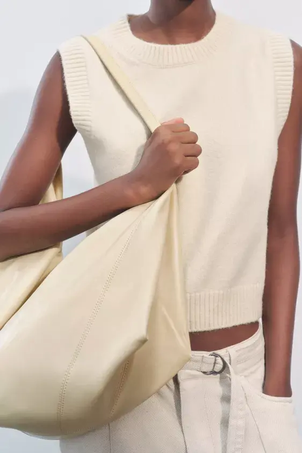 ZARA ОДНОТОННЫЙ ТРИКОТАЖНЫЙ ЖИЛЕТ, ЭКРЮ