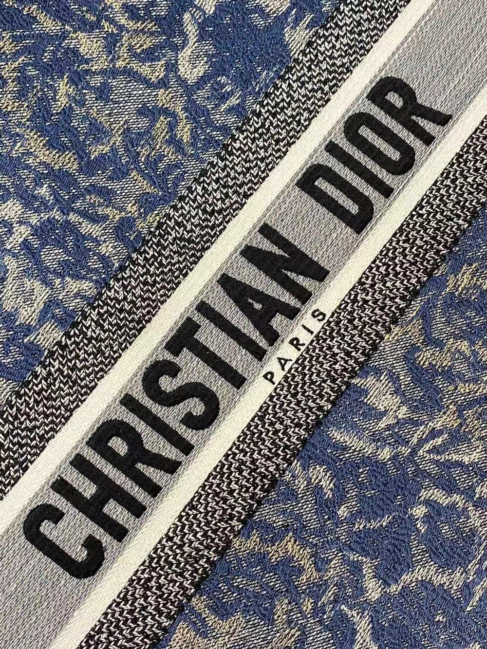Christian Dior Book Tote 42 cm