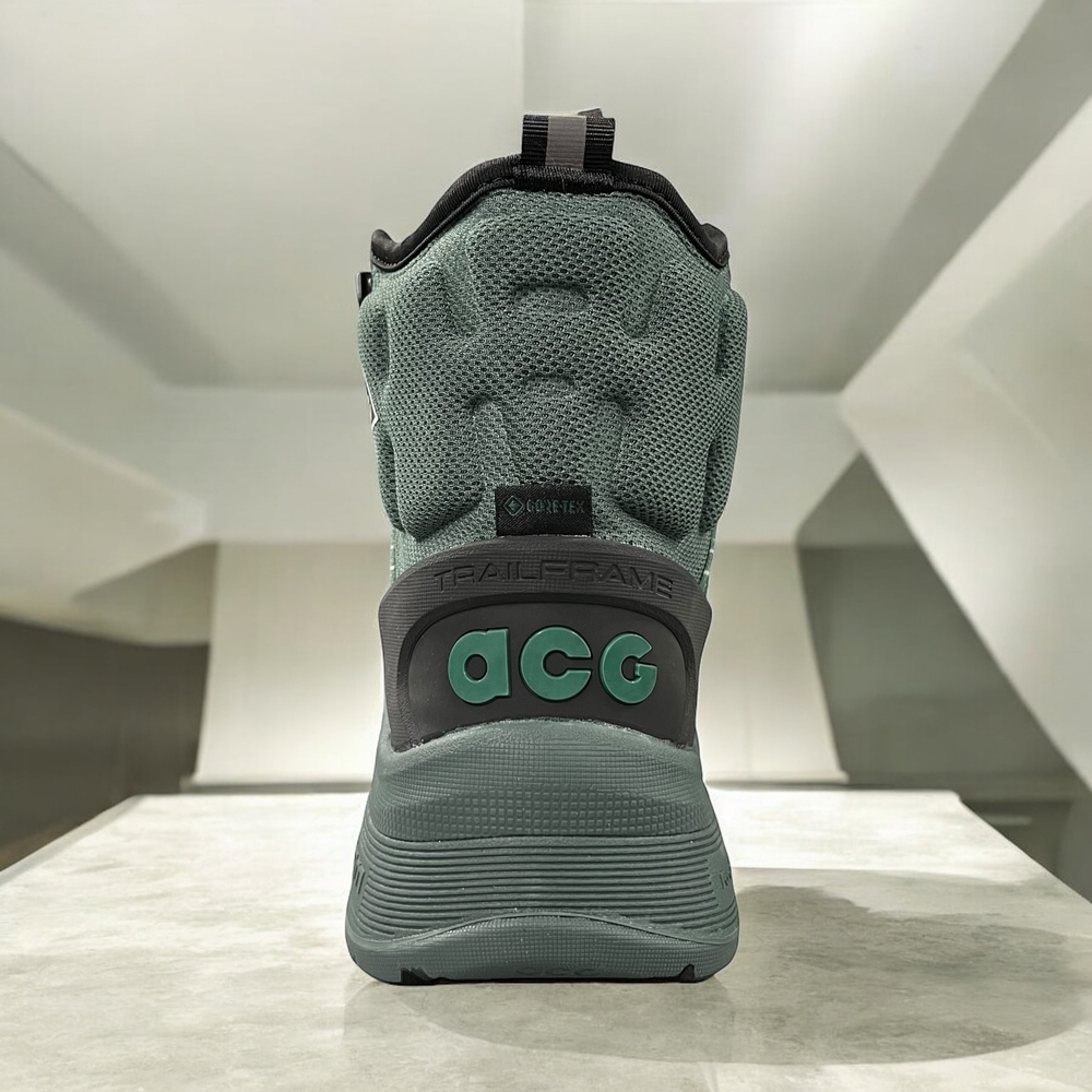 Nike ACG Air Zoom Gaiadome GORE-TEX • Pale Green