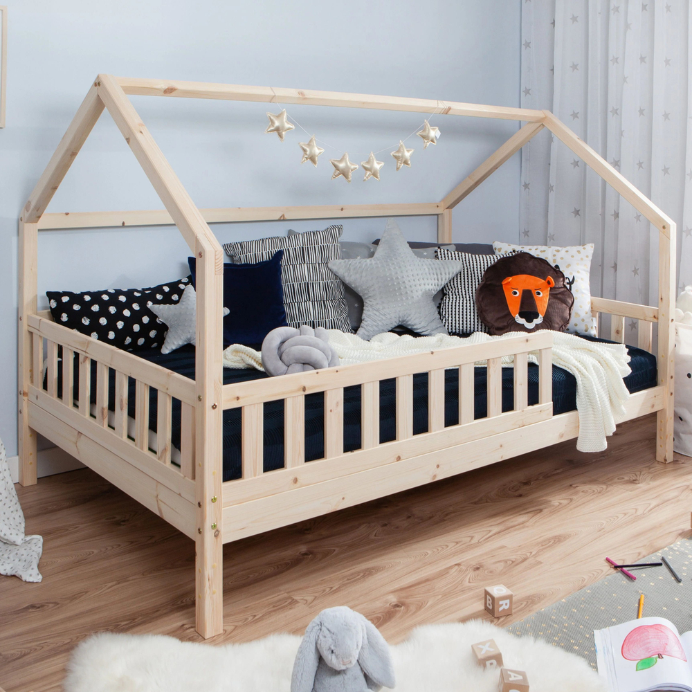 Кровать-домик Чайн 90х200 из сосны с основанием и бортиками, регулируемая по высоте, в натуральной отделке