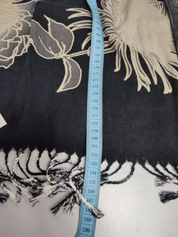 Шарф с бахромой