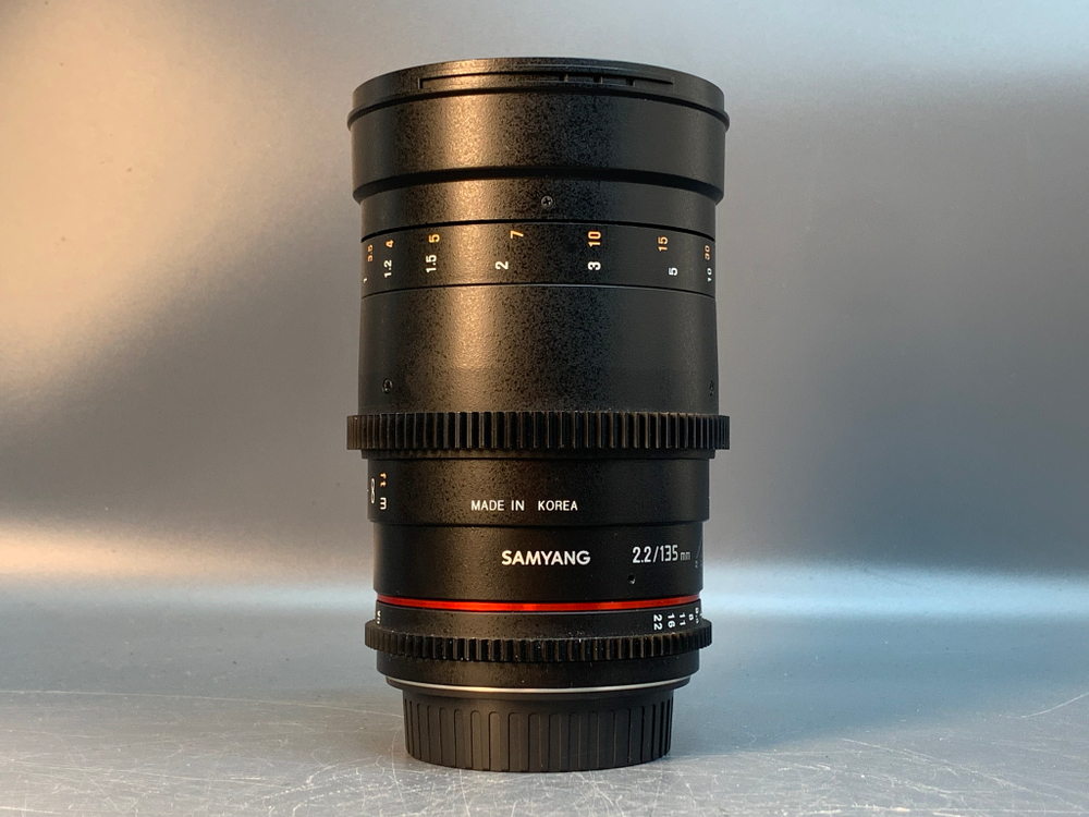 Samyang 135mm T2.2 ED