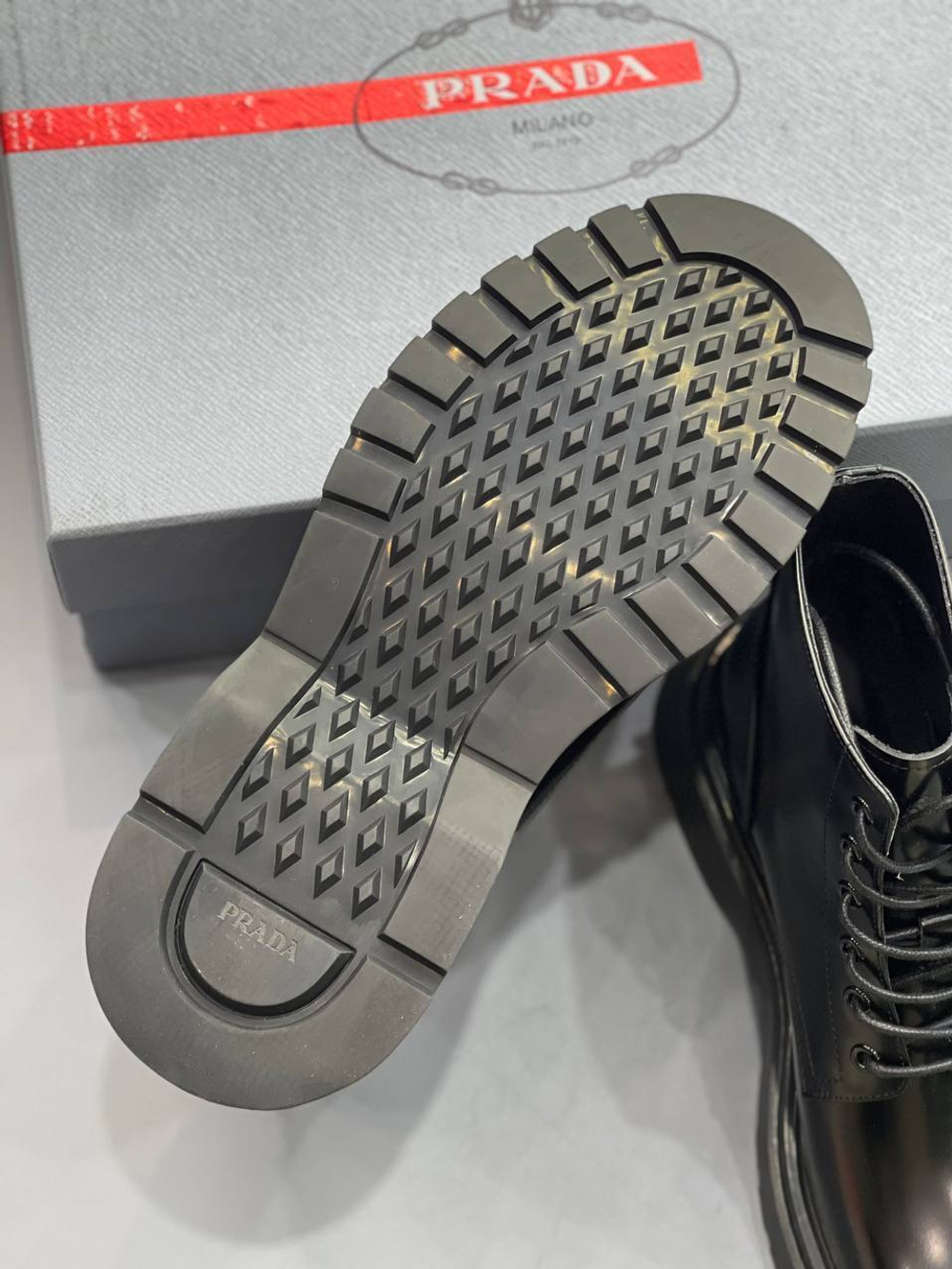 Ботинки Prada