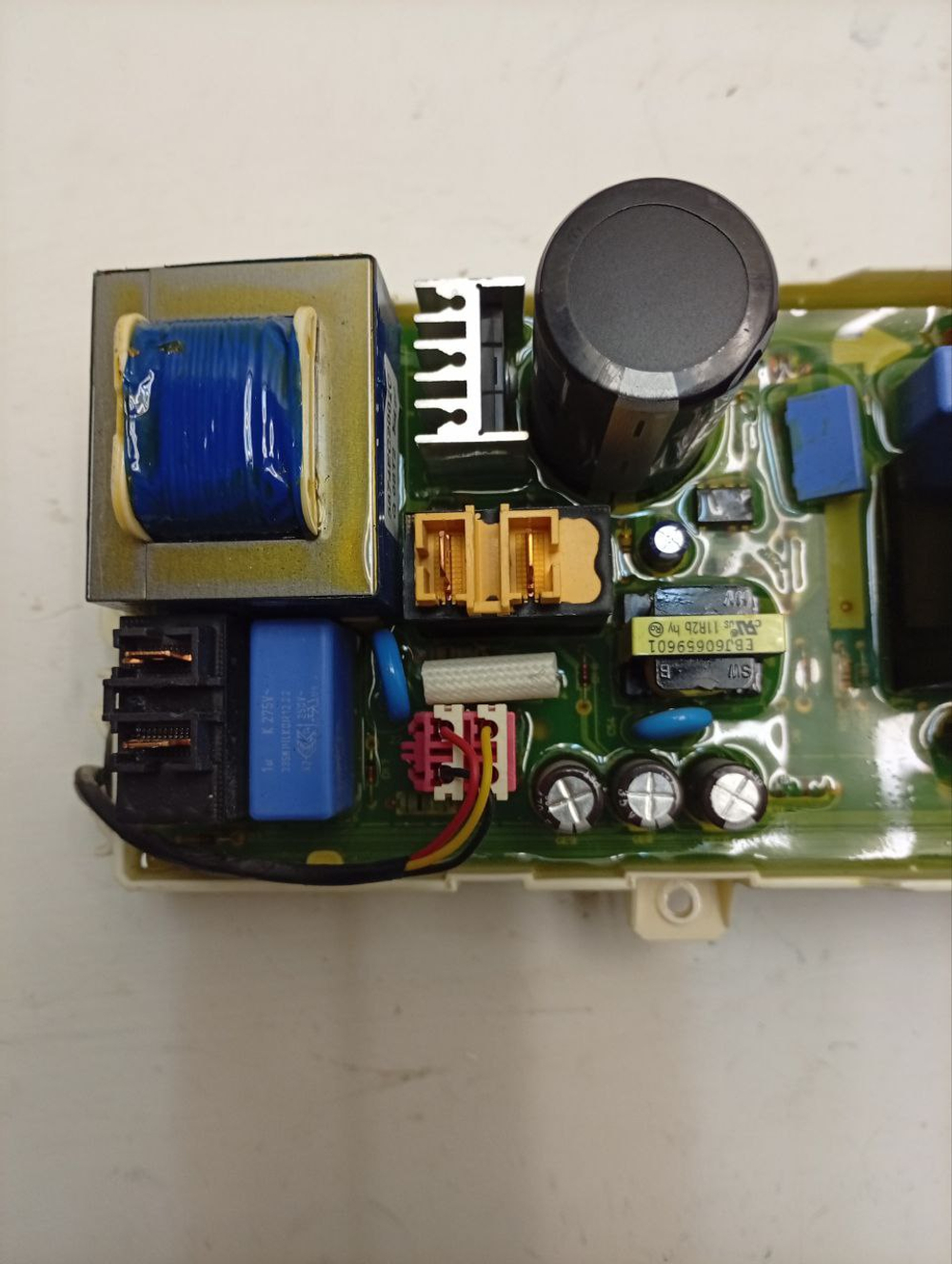 F1068SD кт11 Электронный модуль для стиральной машины LG EBR662404 б/у