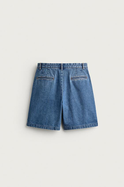 ZARA ДЖИНСОВЫЕ ШОРТЫ REGULAR FIT СО СКЛАДКАМИ, ВЫЦВЕТШИЙ СИНИЙ