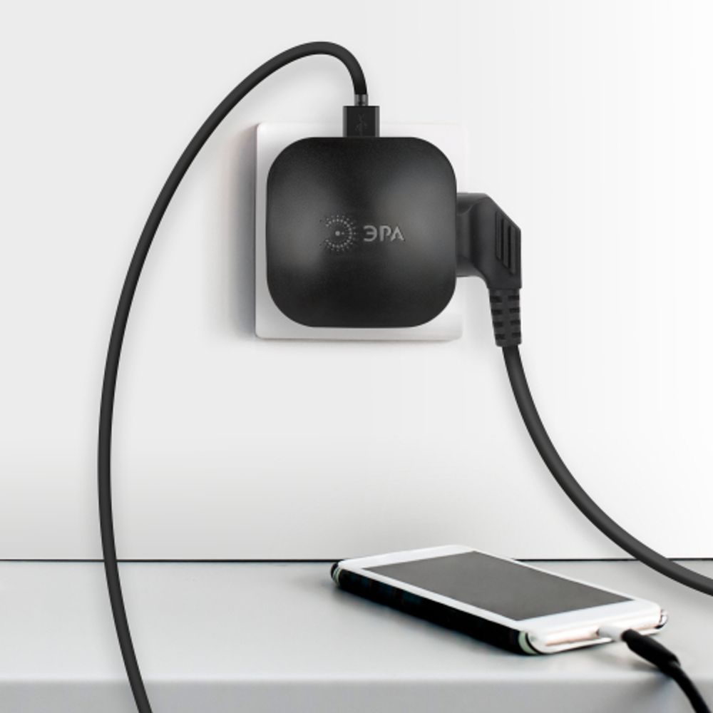 Разветвитель электрический ЭРА SP-3e-USB-BLACK на 3 розетки + 2 USB с заземлением со шторками 16А черный