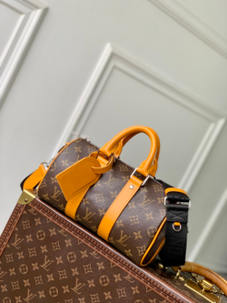 Louis Vuitton Keepall 25